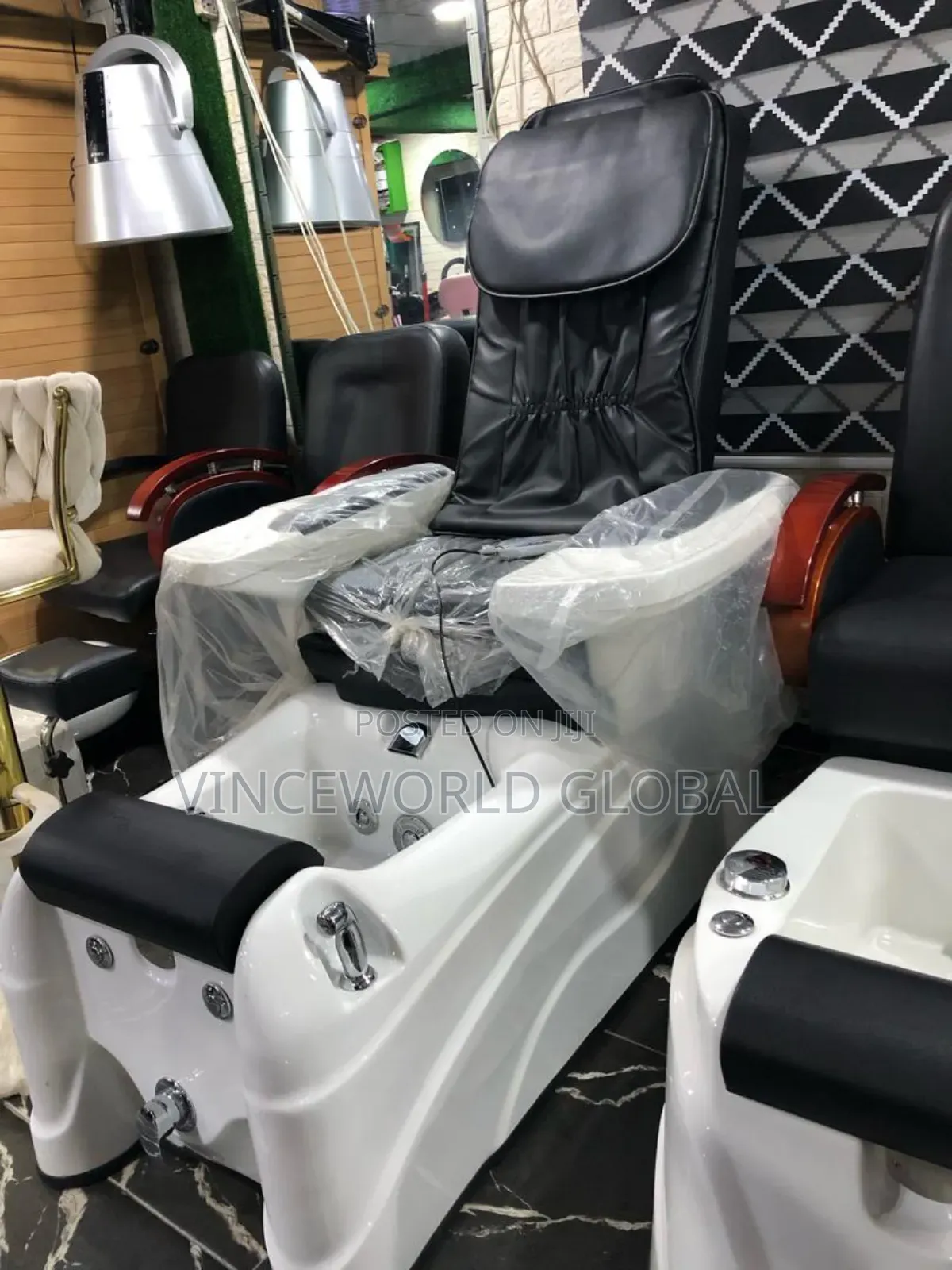 Luxurious Pedicure Seat