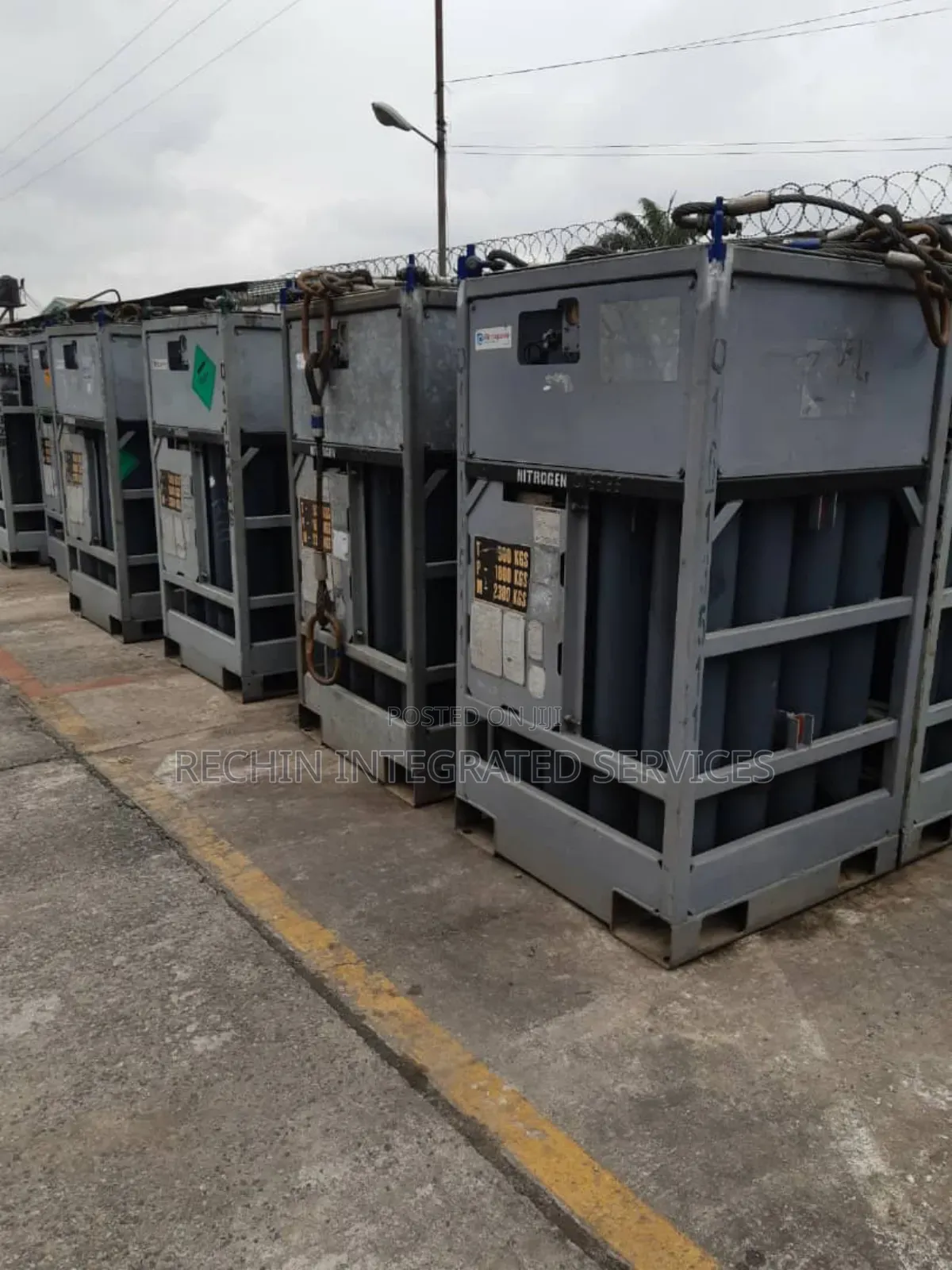 Cylinders Rack