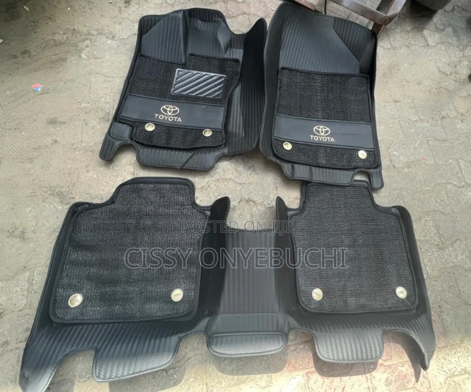 Toyota Venza Double Layer Footmat