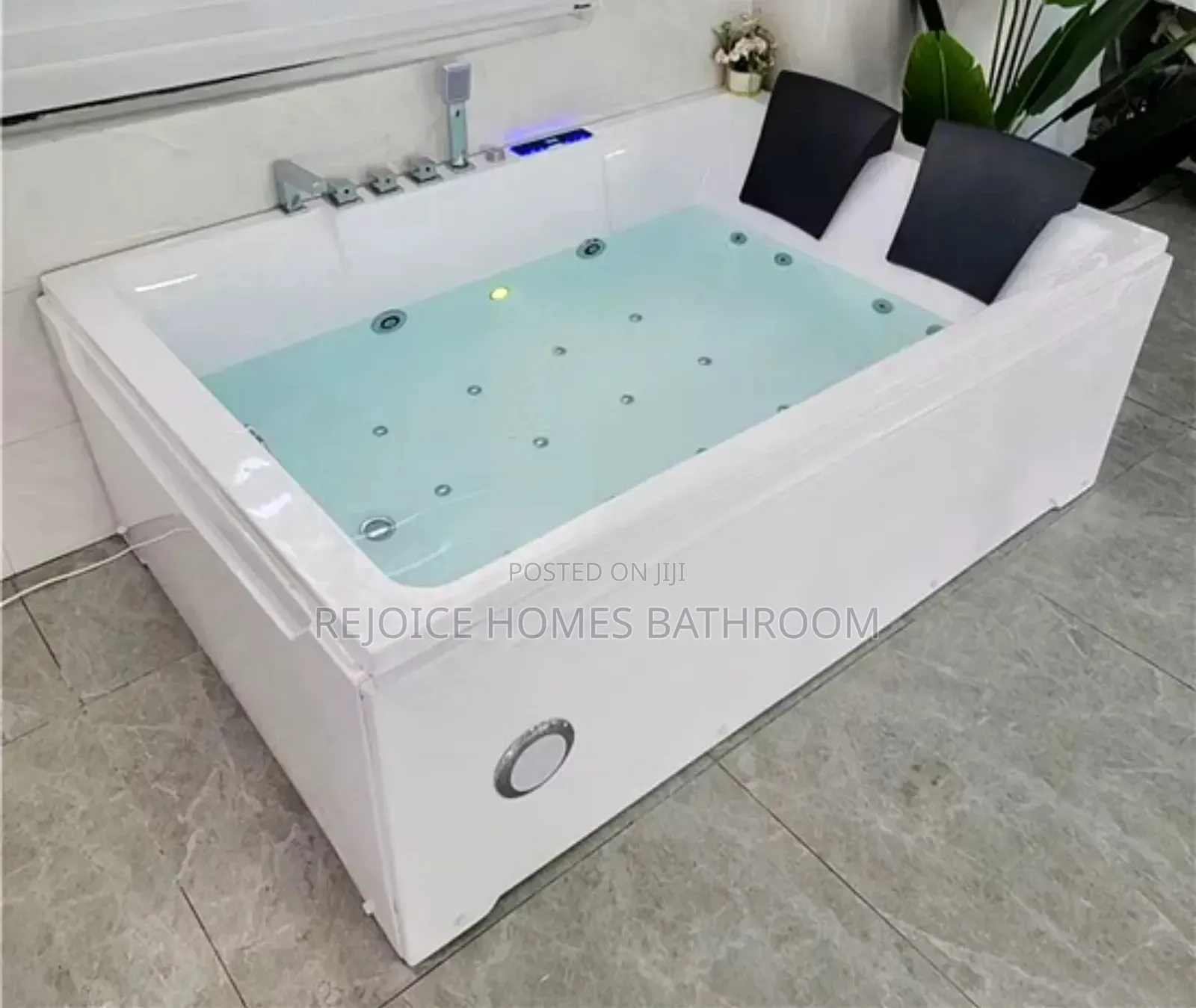 Luxury Double / 2-Person Jacuzzi Bathtub With Massage Jets