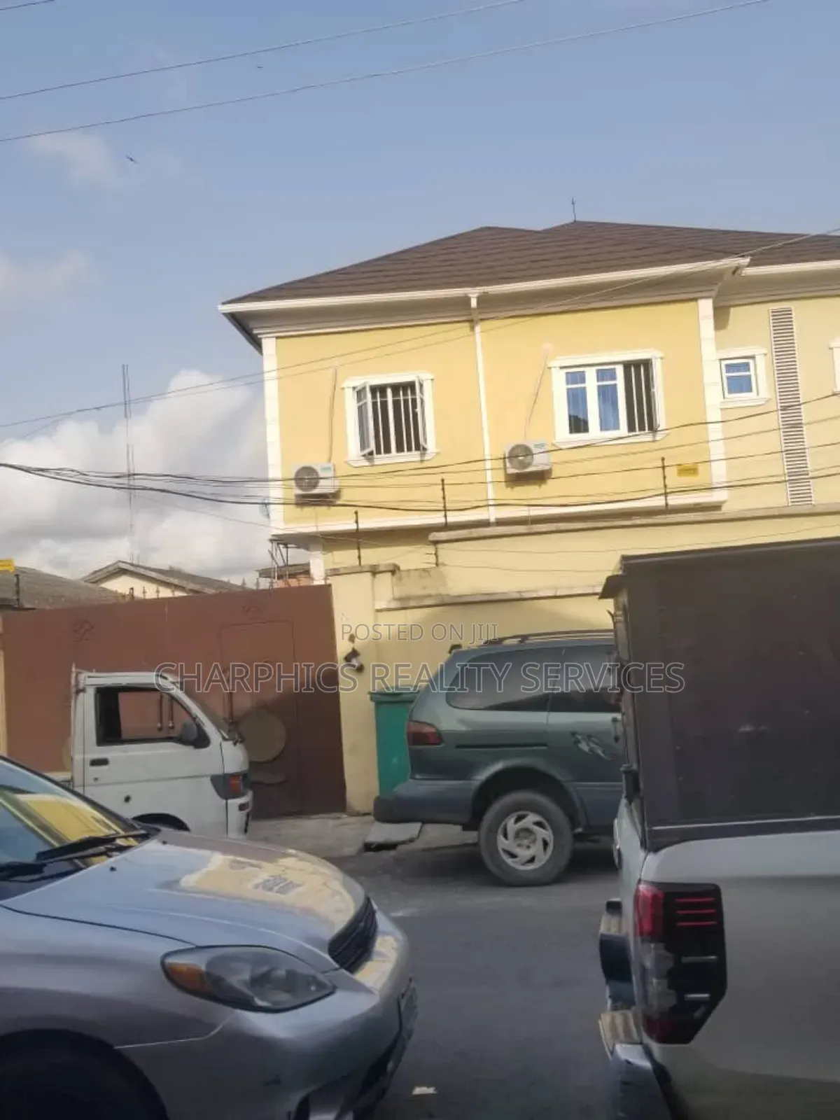 3bdrm Block of Flats in Surulere for sale