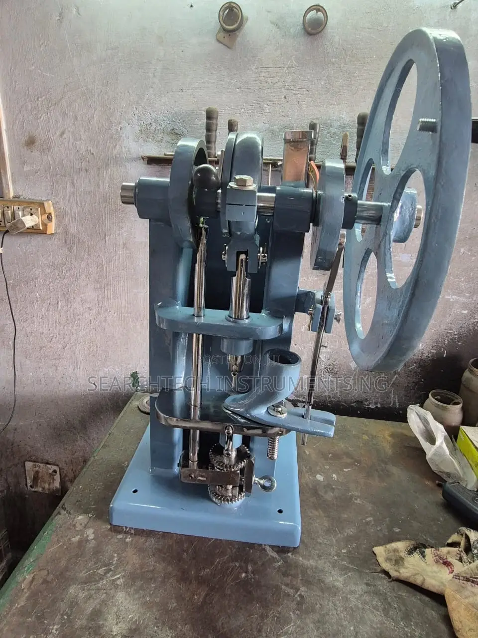 Manual Tablet Press India