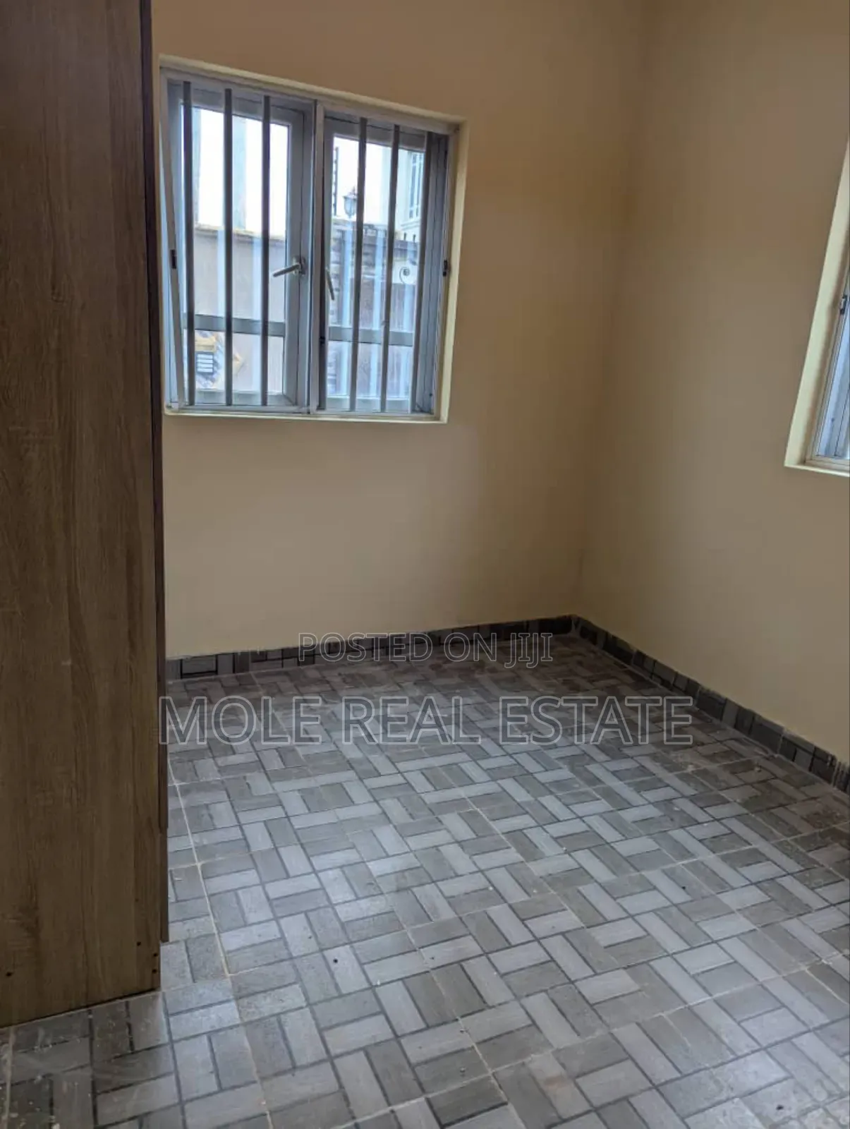 Furnished 4bdrm Duplex in Gra Ogba for sale