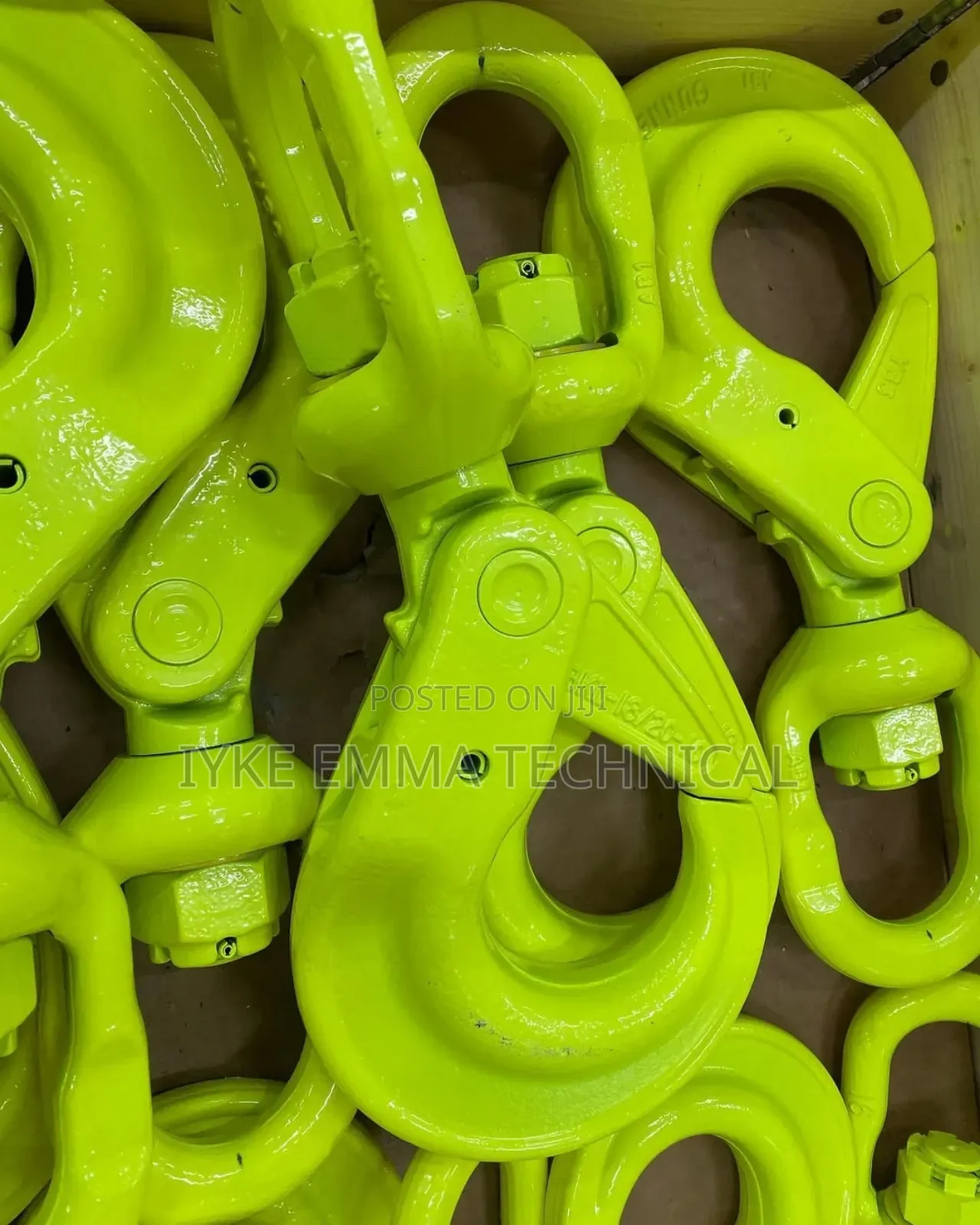 Lifting Swivel Hook