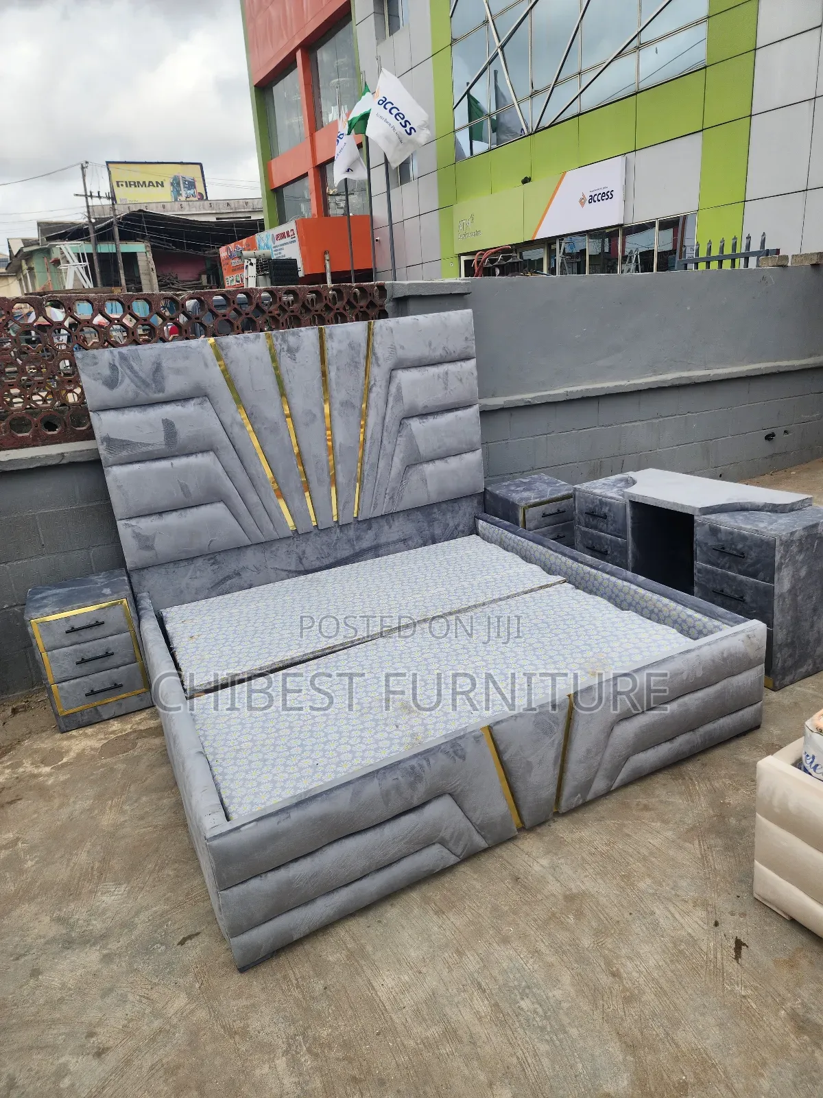 Complete Set of Padded 6by6 Bed.