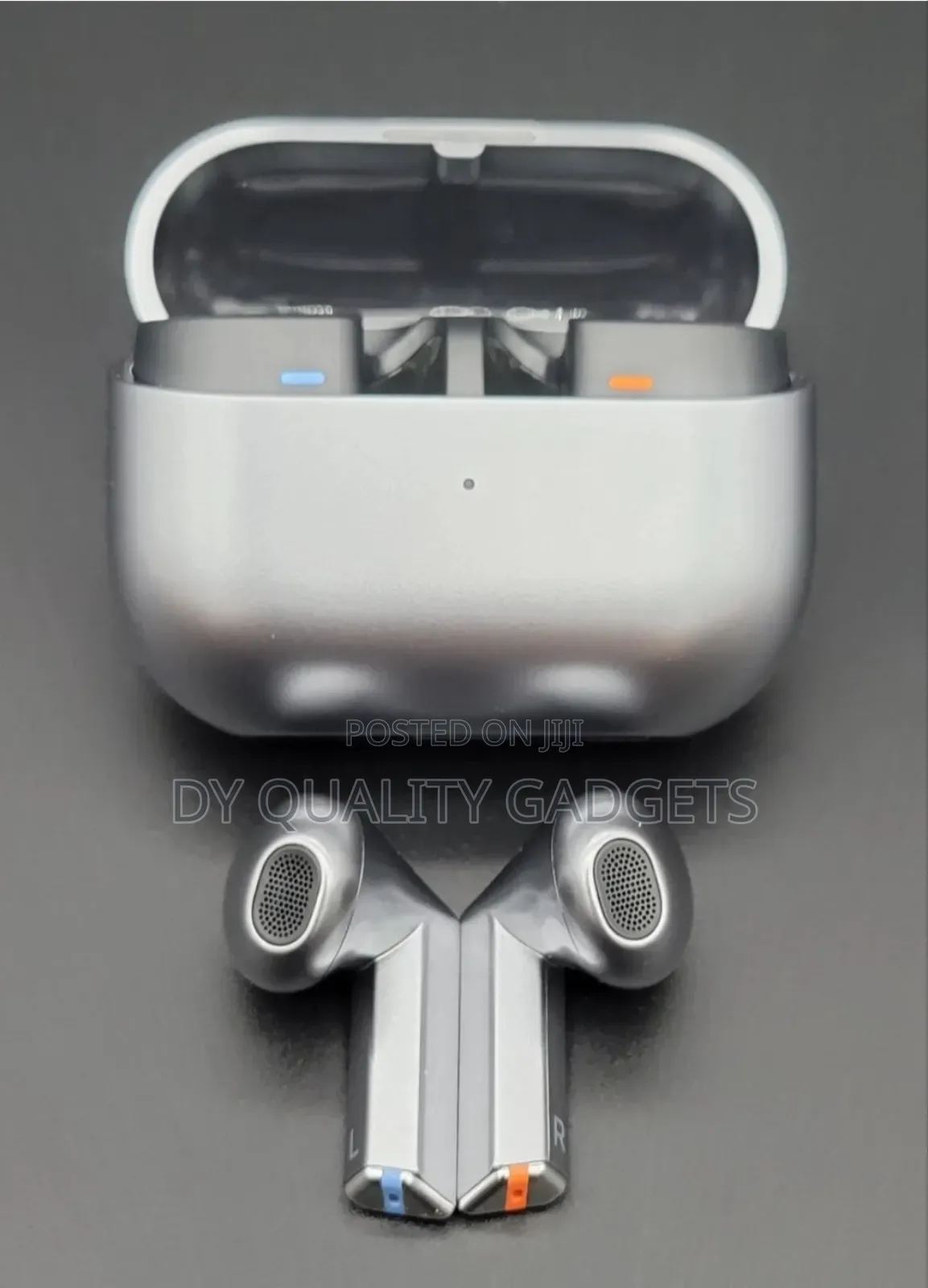 Used and Authentic Samsung Buds 3