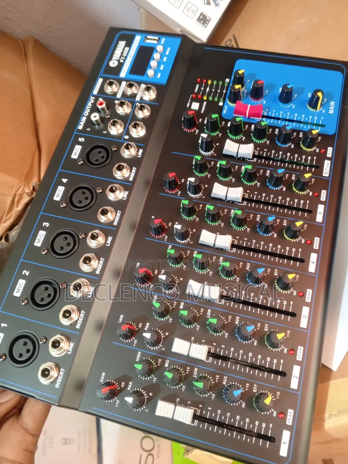 Yamaha 7 Channel Console Mixer