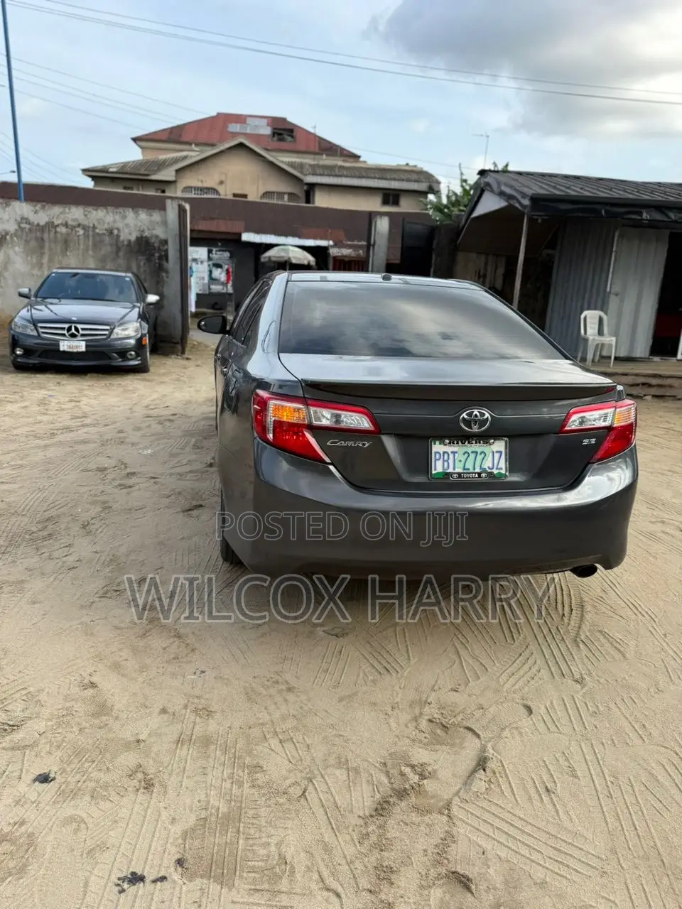 Toyota Camry SE V6 4dr Sedan (3.5L 6cyl 6A) 2012 Green