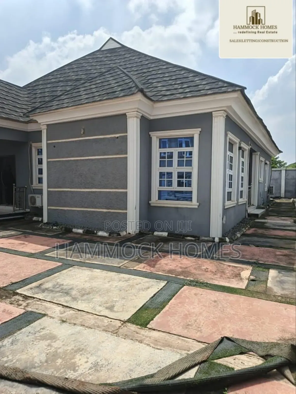 Furnished 3bdrm Bungalow in Arademi Estate Akobo for sale