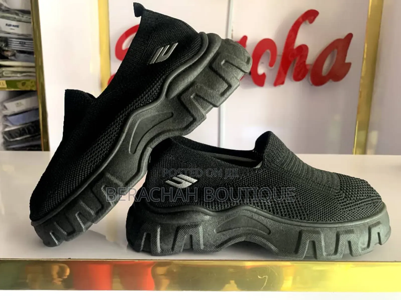 Excellent Ladies Sneaker