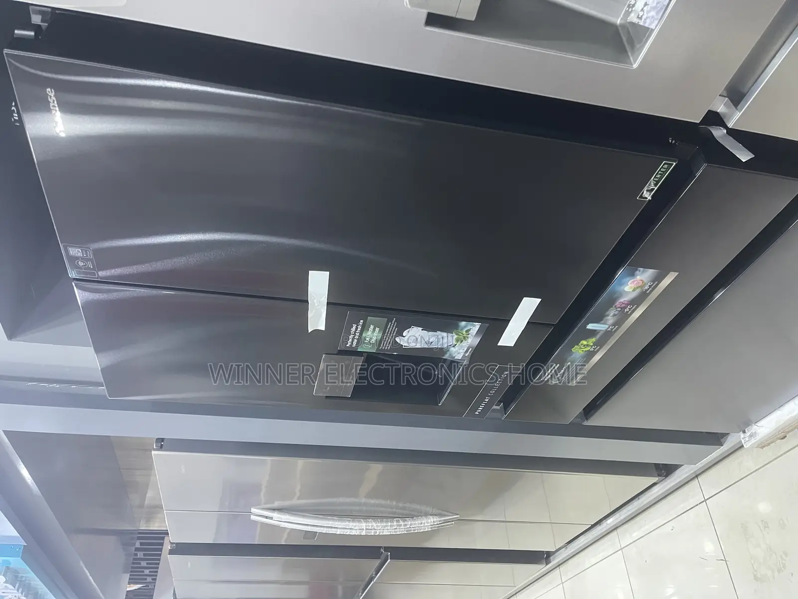 Hisense Side by Side With Drawer and Dispenser 560 Liters