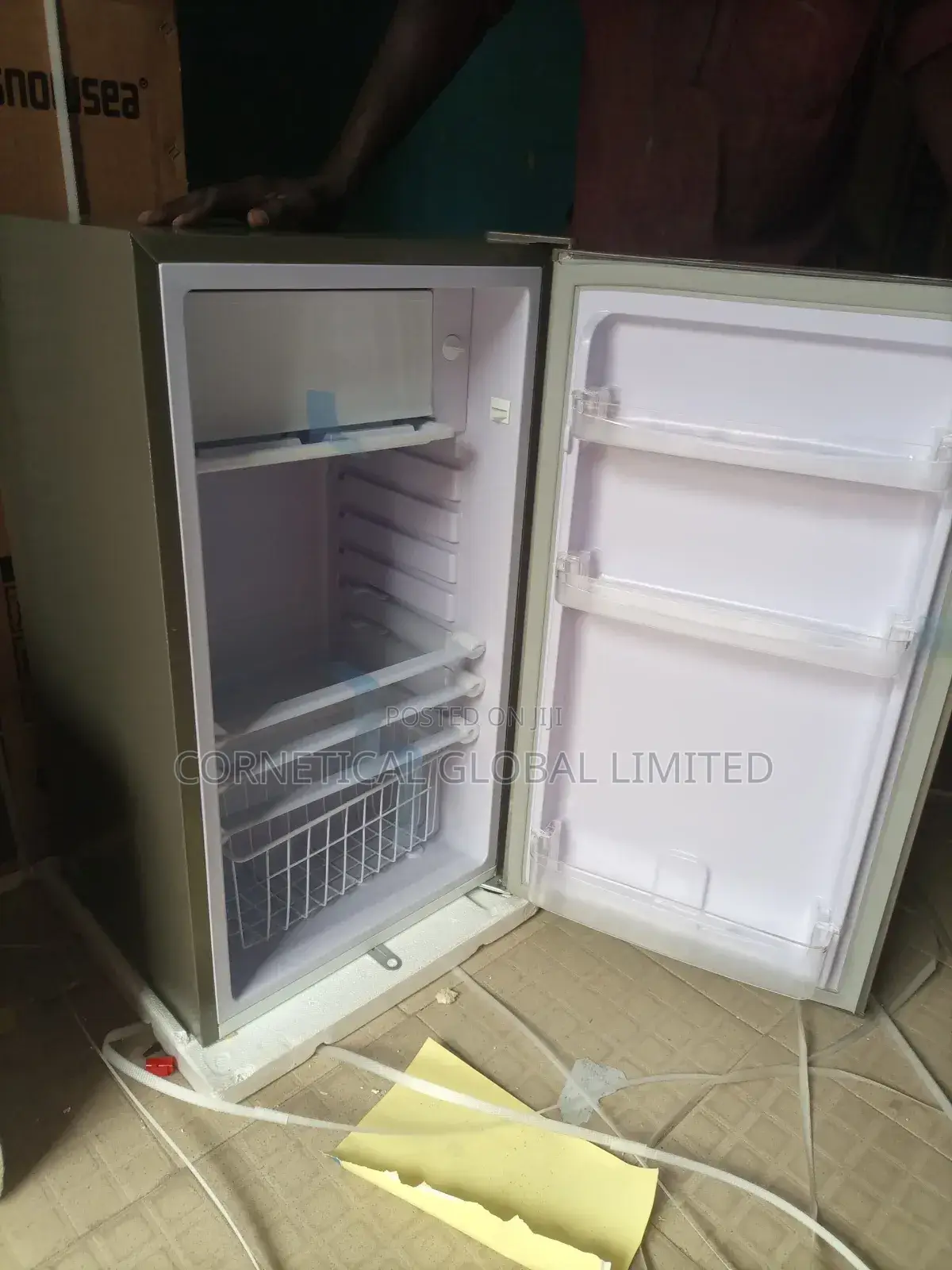 Snowsea 128 Liters Bedside Refrigerator - Freezer Bc-128