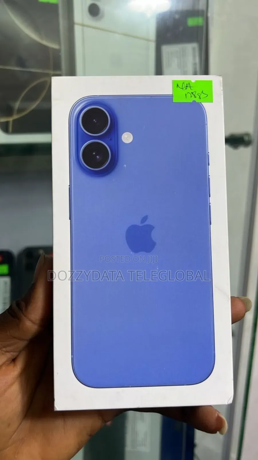 New Apple iPhone 16 128 GB Blue