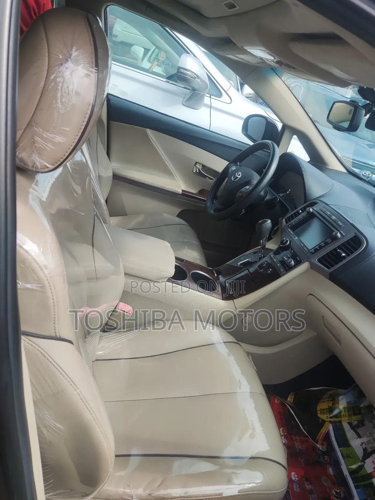 Toyota Venza V6 AWD 2010 Beige