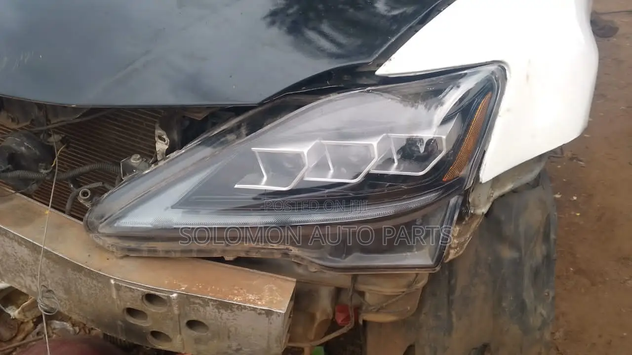 Headlight Is250 3eyes