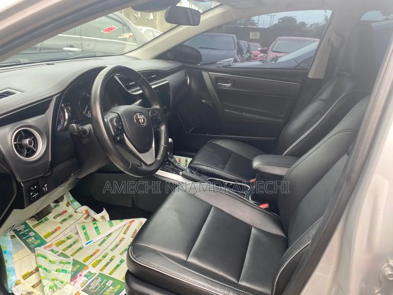 Toyota Corolla LE 2020 Silver