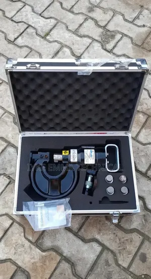 Portable Hydraulic Hole Punch