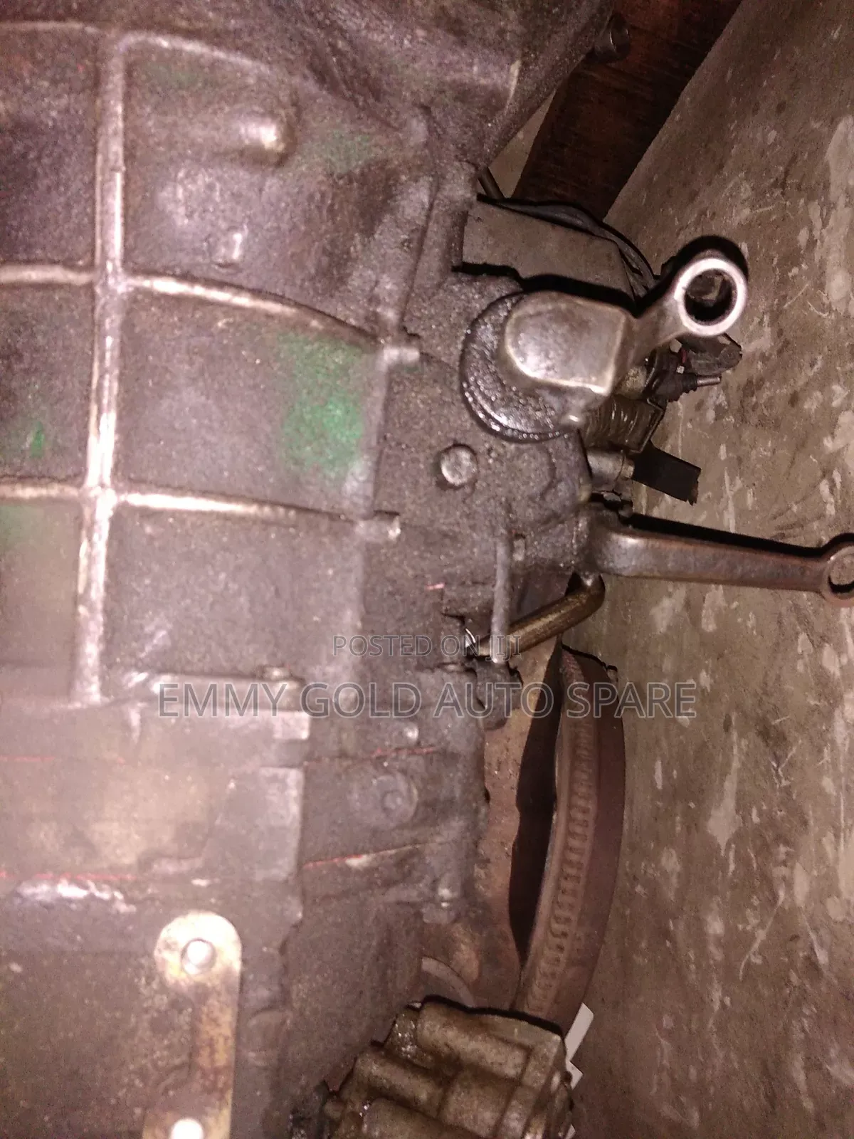 Manual Gear Previa and Hiace Available