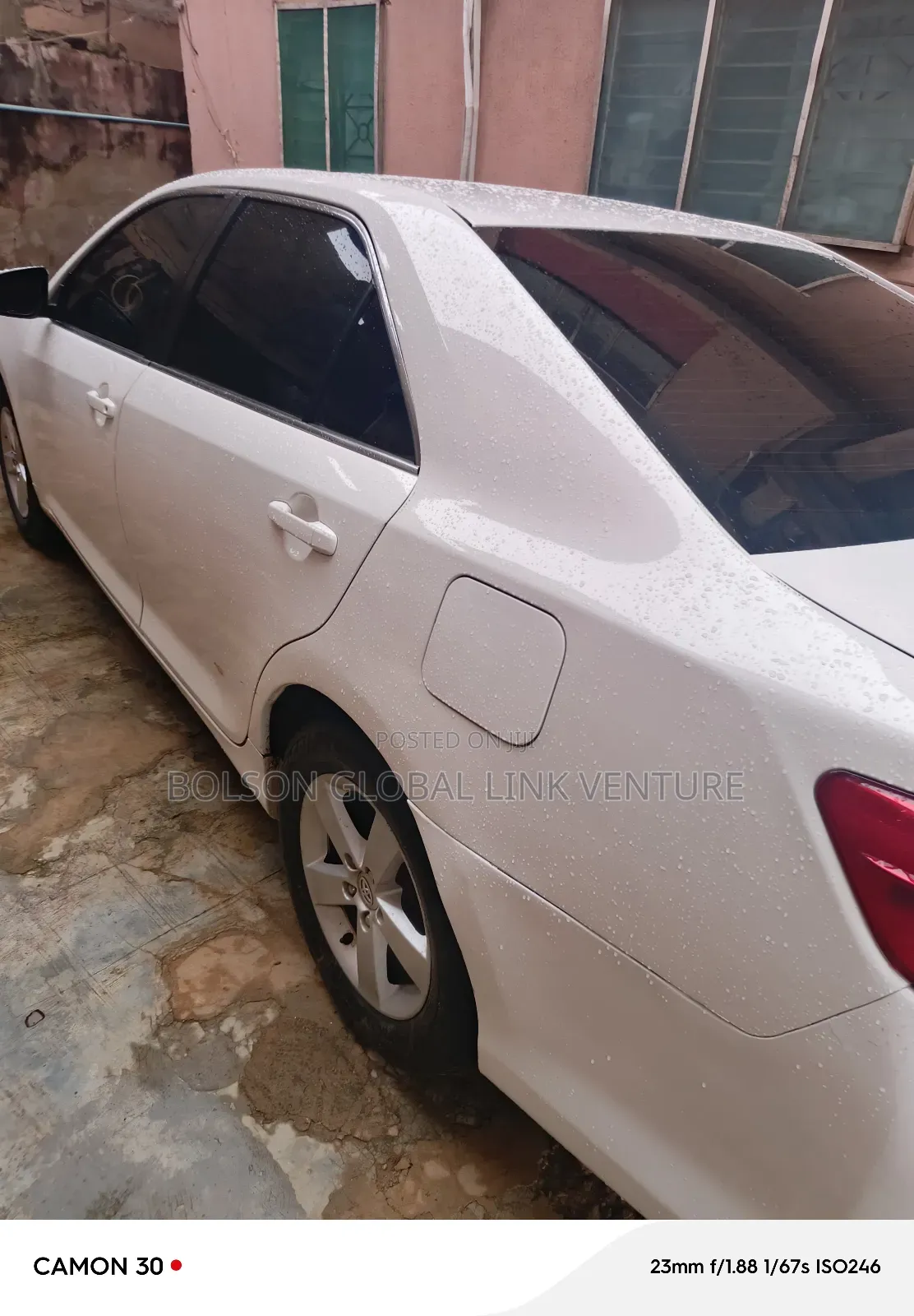 Toyota Camry SE 4dr Sedan (2.5L 4cyl 6A) 2012 White