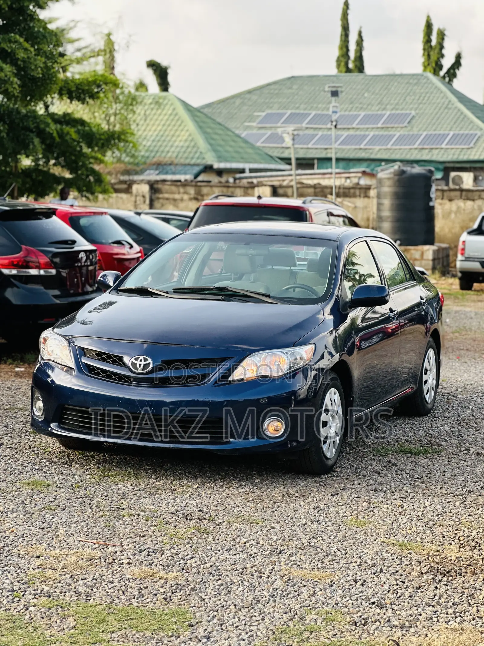 Toyota Corolla LE Special Edition 4dr Sedan (1.8L 4cyl 4A) 2013 Blue
