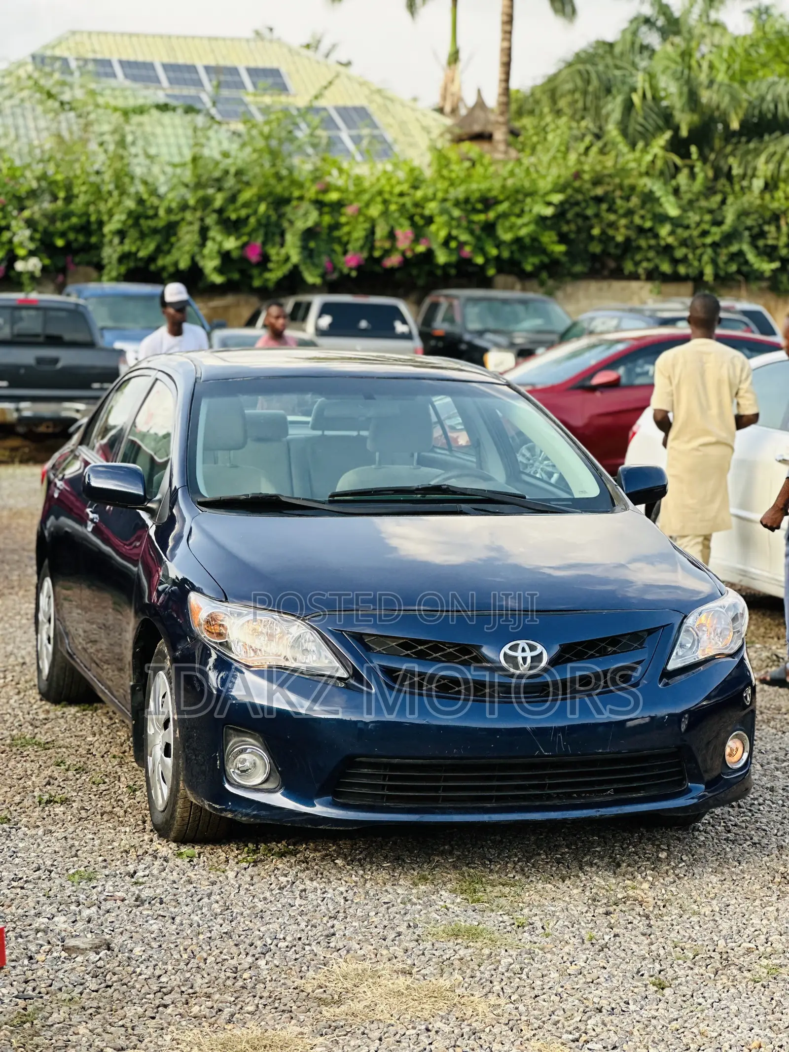 Toyota Corolla LE Special Edition 4dr Sedan (1.8L 4cyl 4A) 2013 Blue