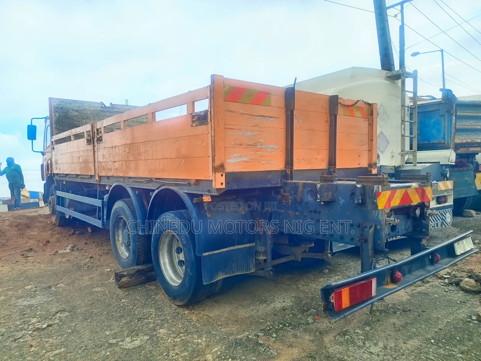 Daf 75 Cf Truck Half Bucket 10 Tyres