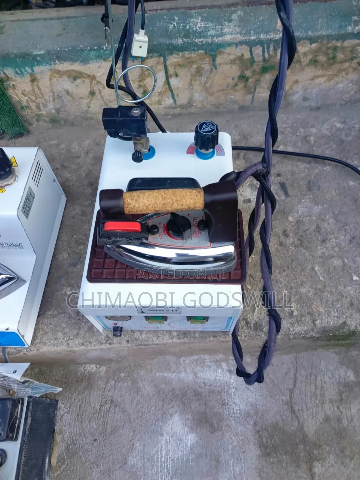 Industrial Five Litres Commercial Industrial Steaming Iron