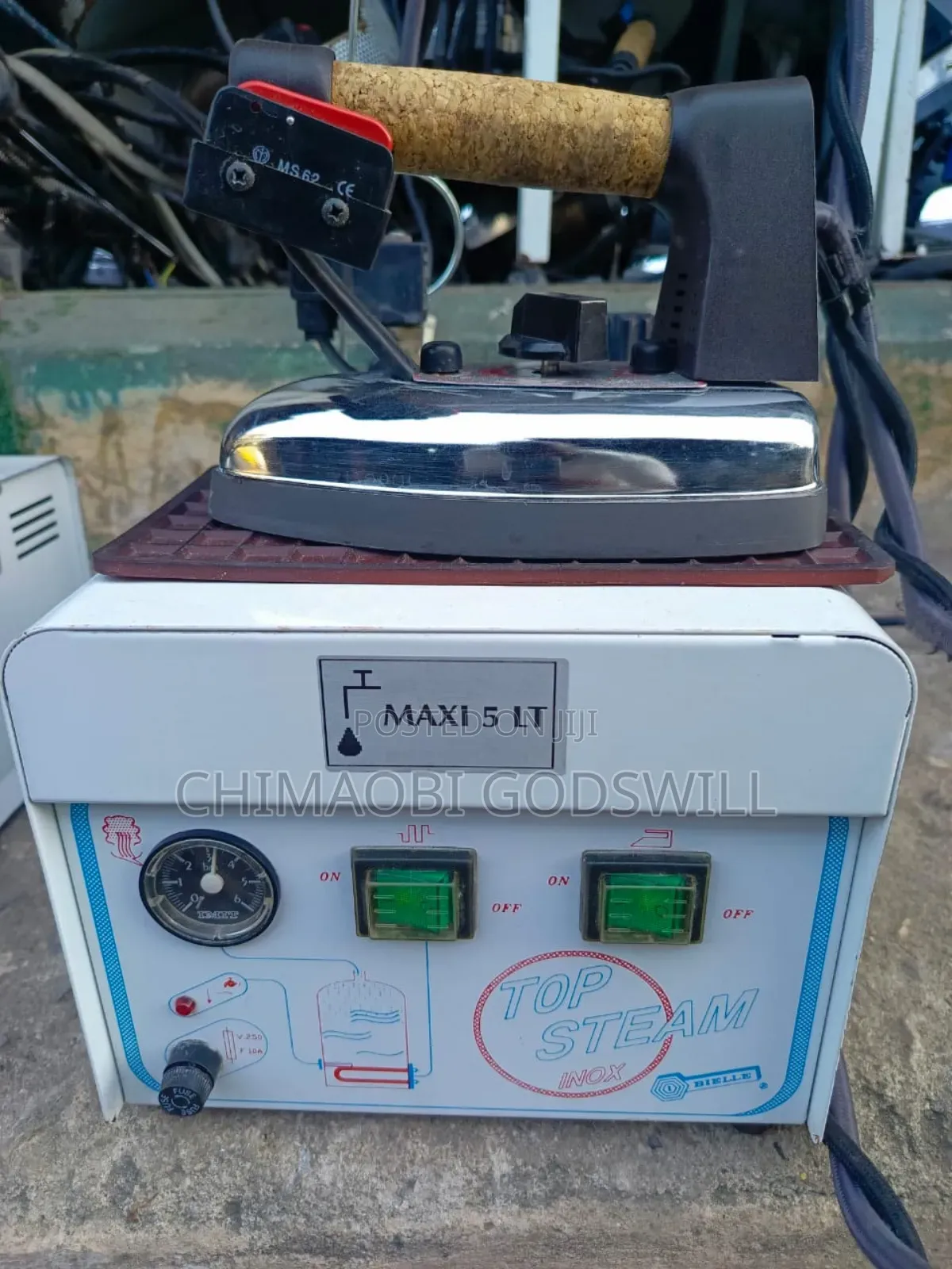 Industrial Five Litres Commercial Industrial Steaming Iron