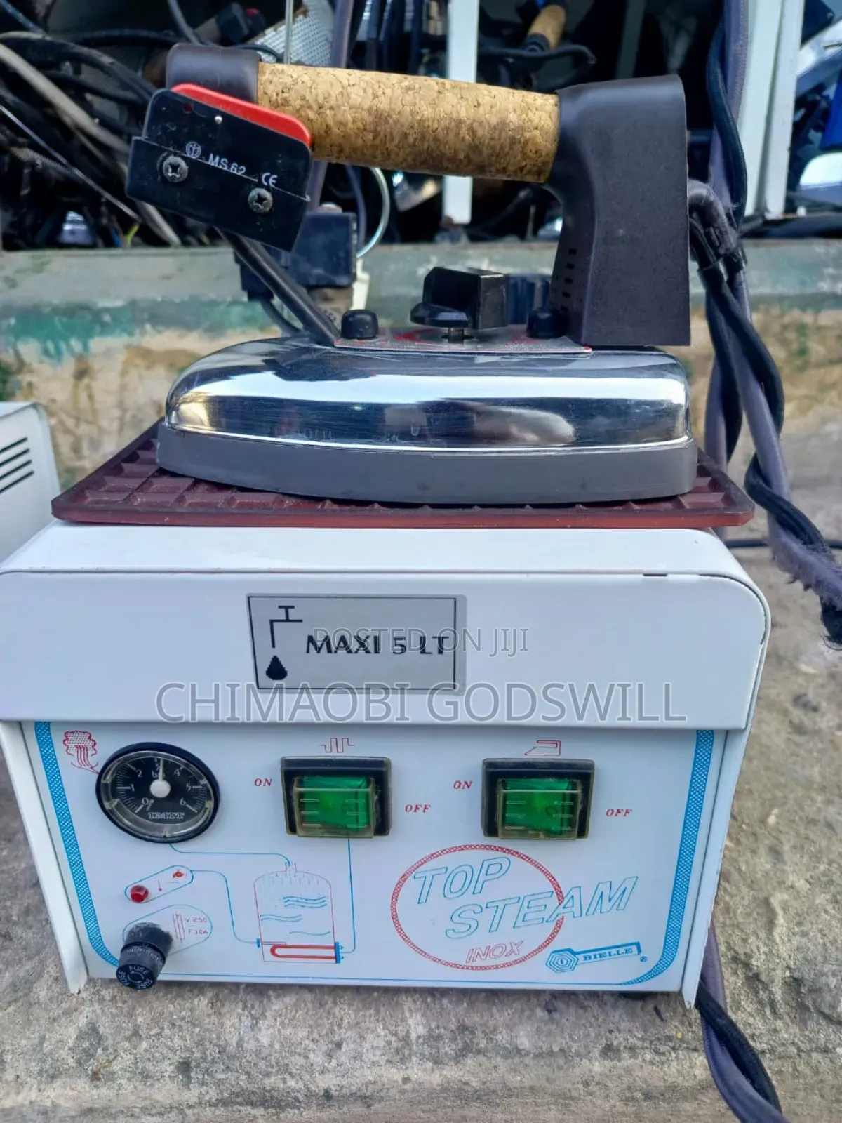 Industrial Five Litres Commercial Industrial Steaming Iron