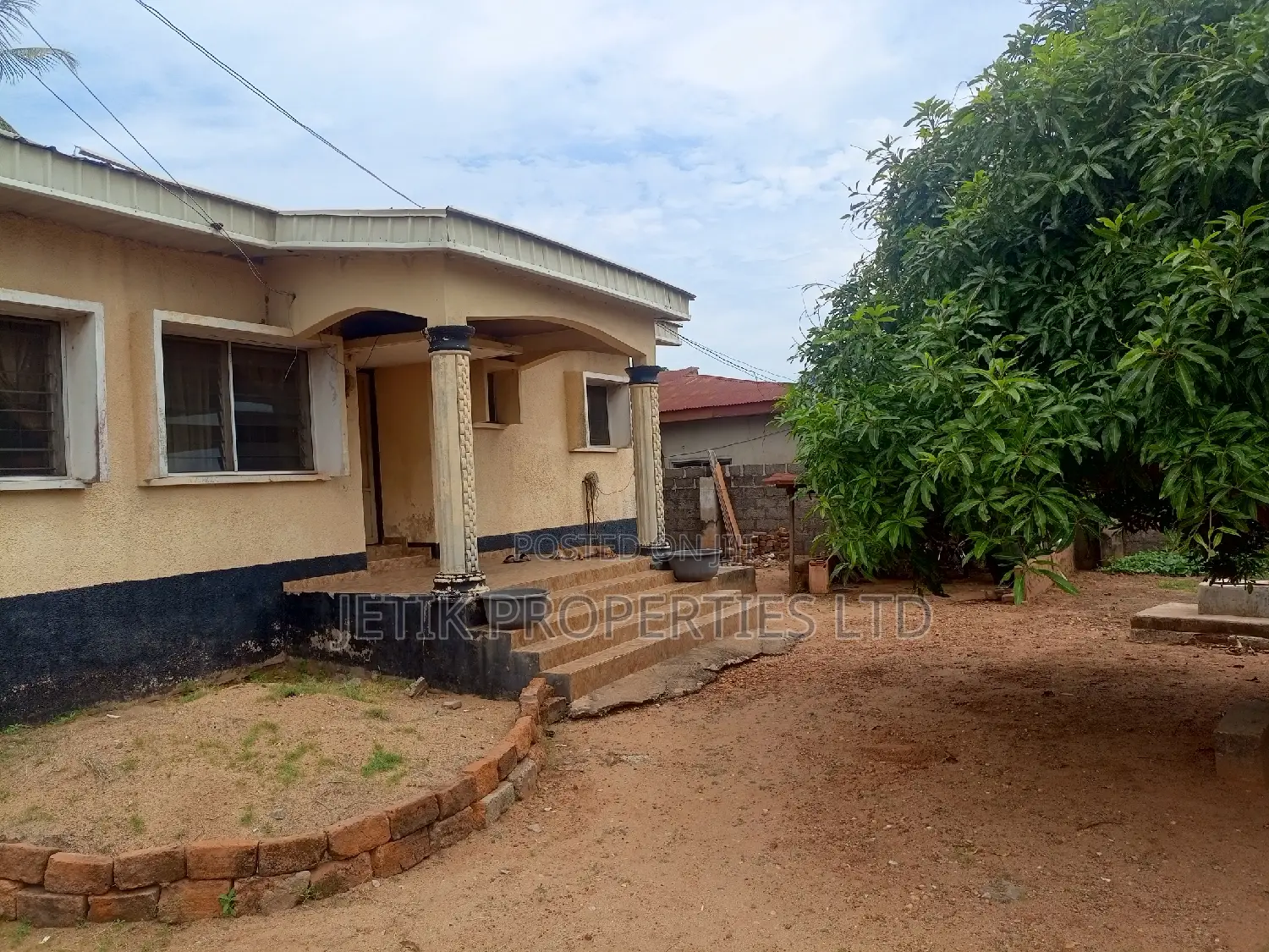 3bdrm Bungalow in Hudco Quarter, Makurdi for sale