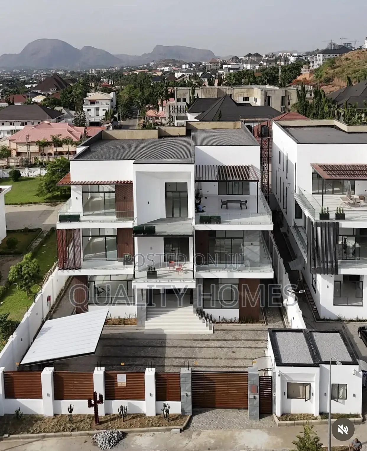 Furnished 8bdrm Duplex in Asokoro Abuja for sale