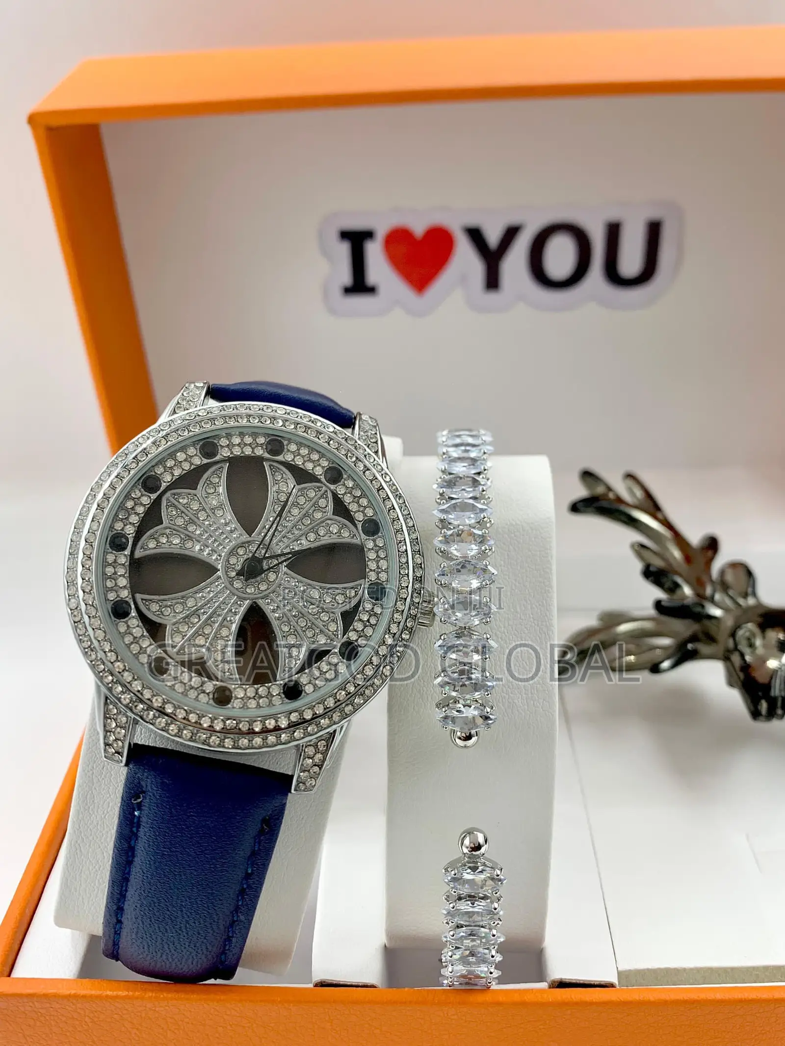 Ladies Spinning Stone Leather Watch+Bracelet+Box