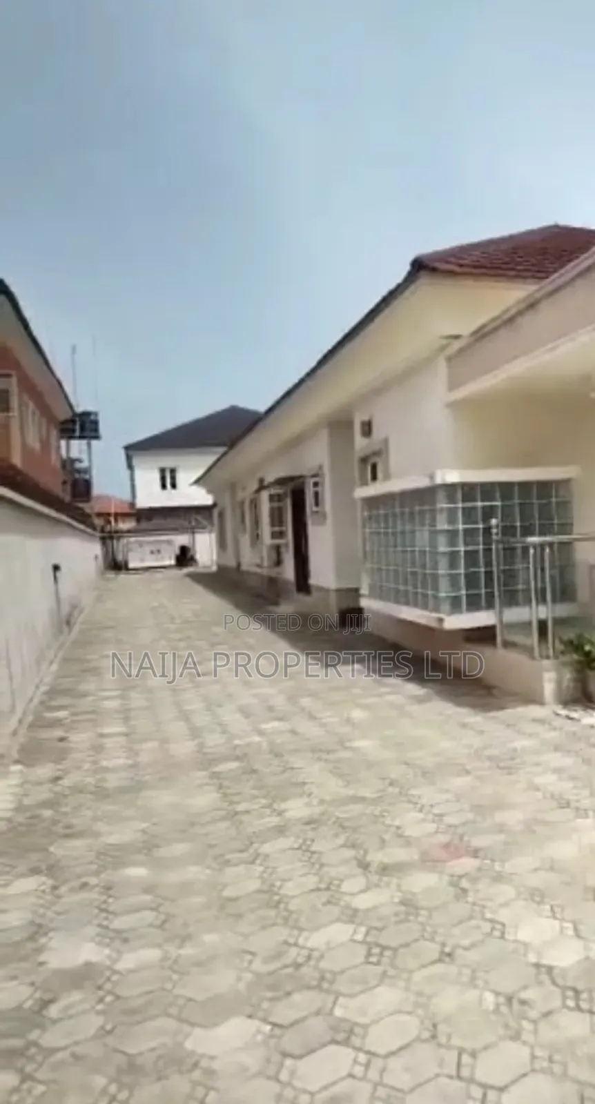 4bdrm Bungalow in Sunview Estate, Sangotedo for sale