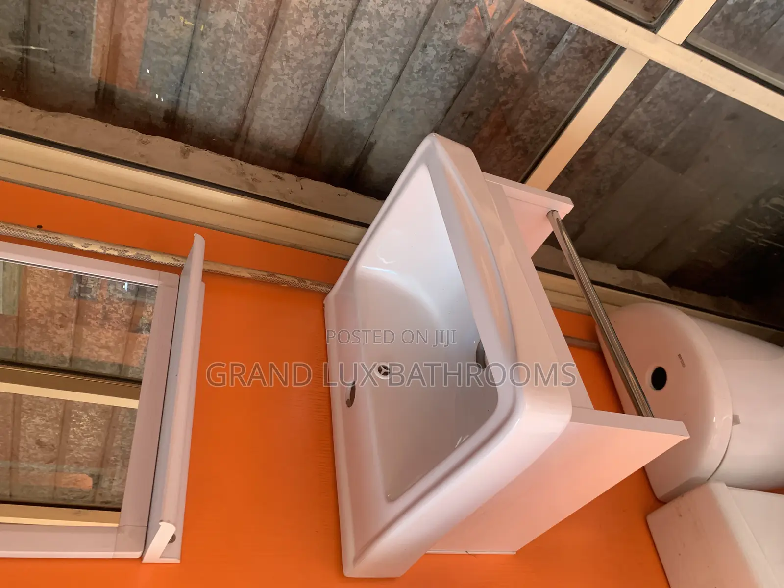 Unique Dining Washing Hand Basin