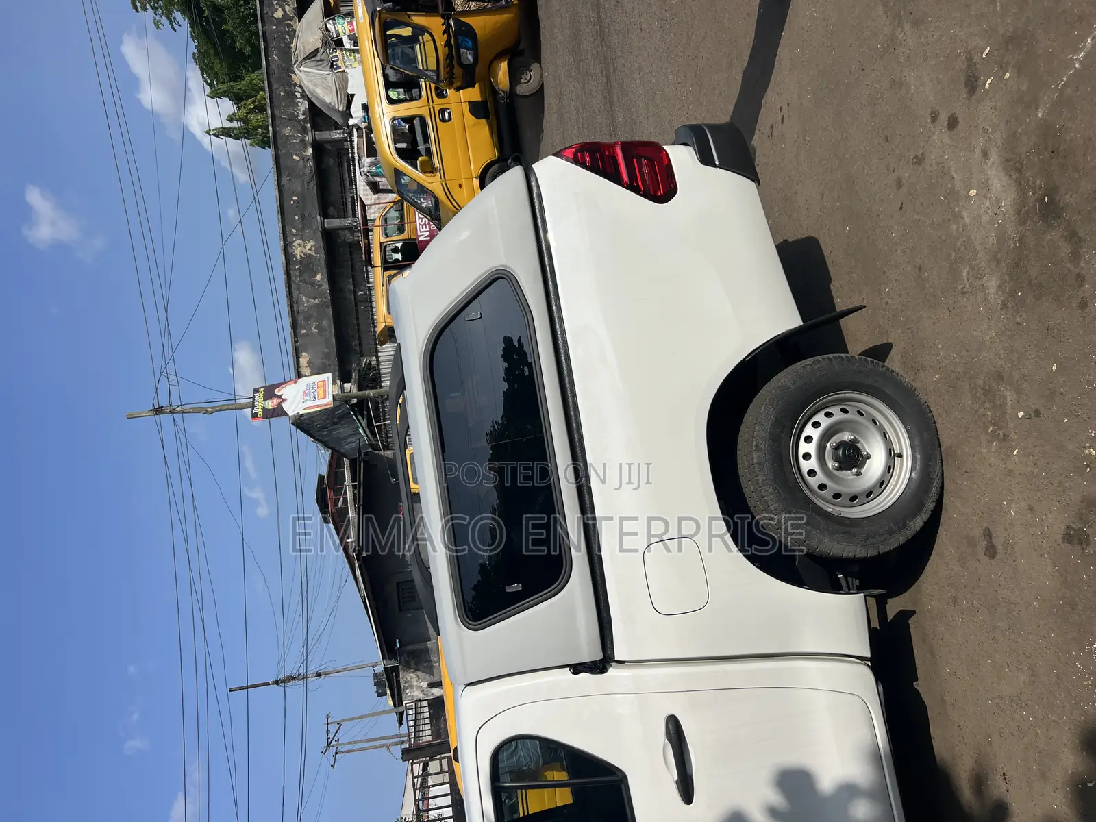 Smarttop Carryboy Booth Cover for Hilux