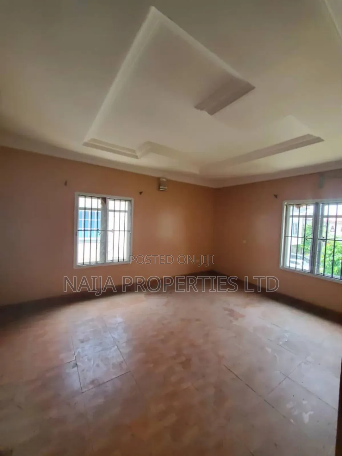 5bdrm Duplex in Crown Estate, Sangotedo for sale