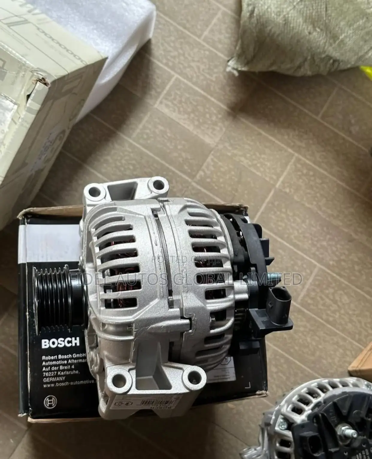 Brandnew Original Alternator M272