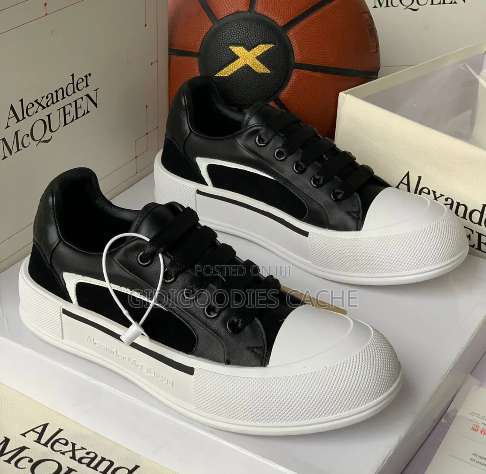 Alexander McQueen Lace-Up 2 Tone Sneakers
