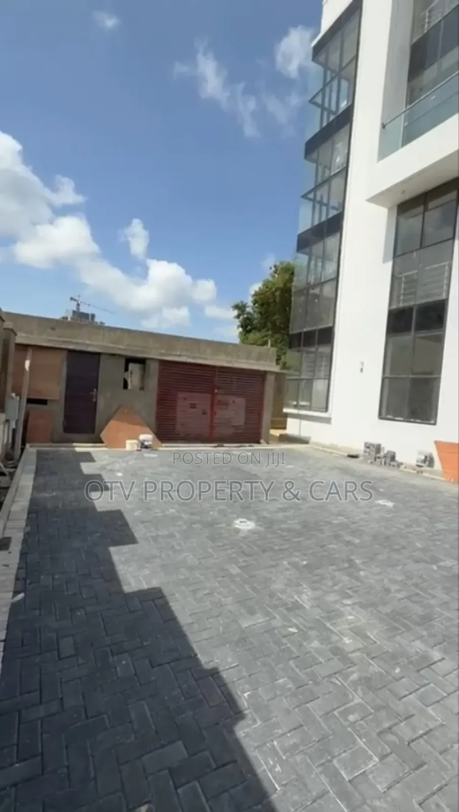 Furnished 6bdrm Duplex in Banana Island for sale