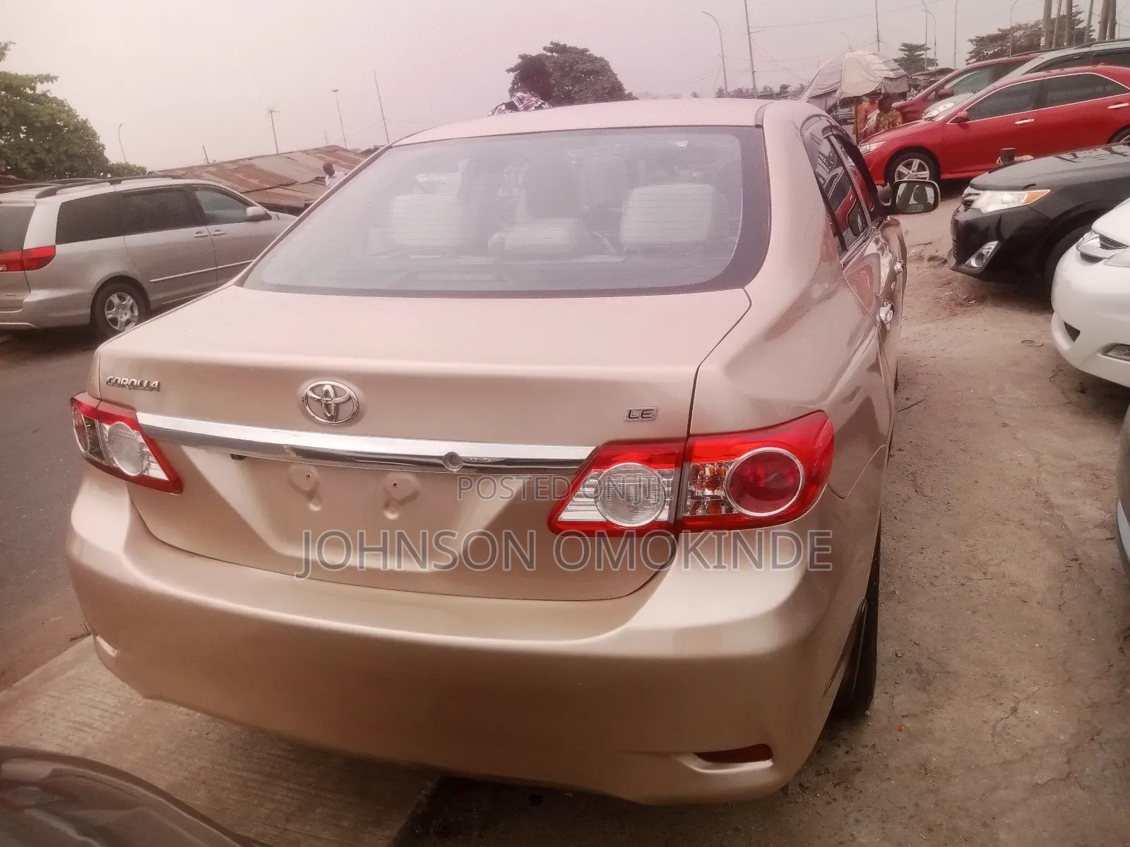 Toyota Corolla LE 4dr Sedan (1.8L 4cyl 4A) 2013 Gold