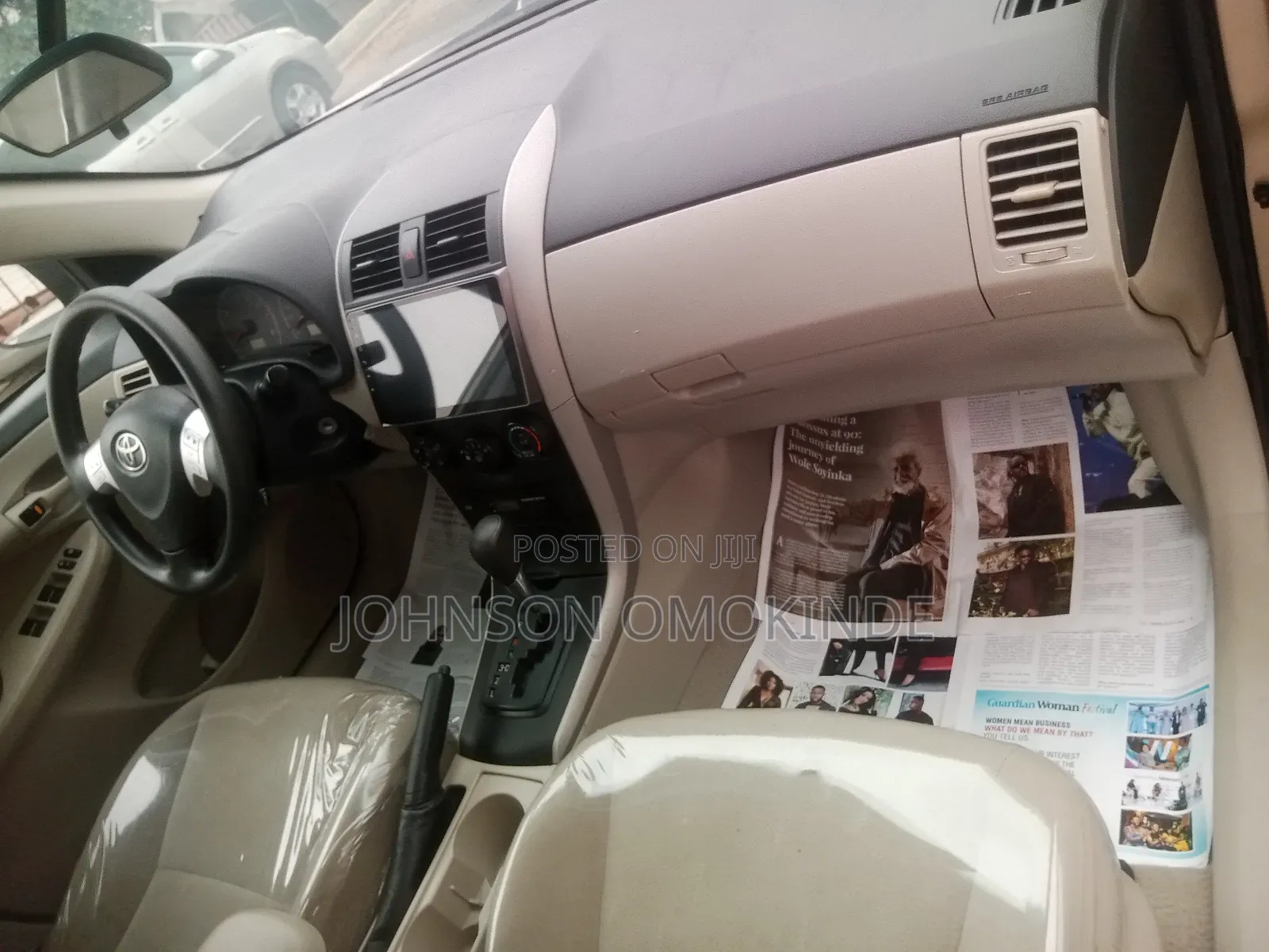 Toyota Corolla LE 4dr Sedan (1.8L 4cyl 4A) 2013 Gold