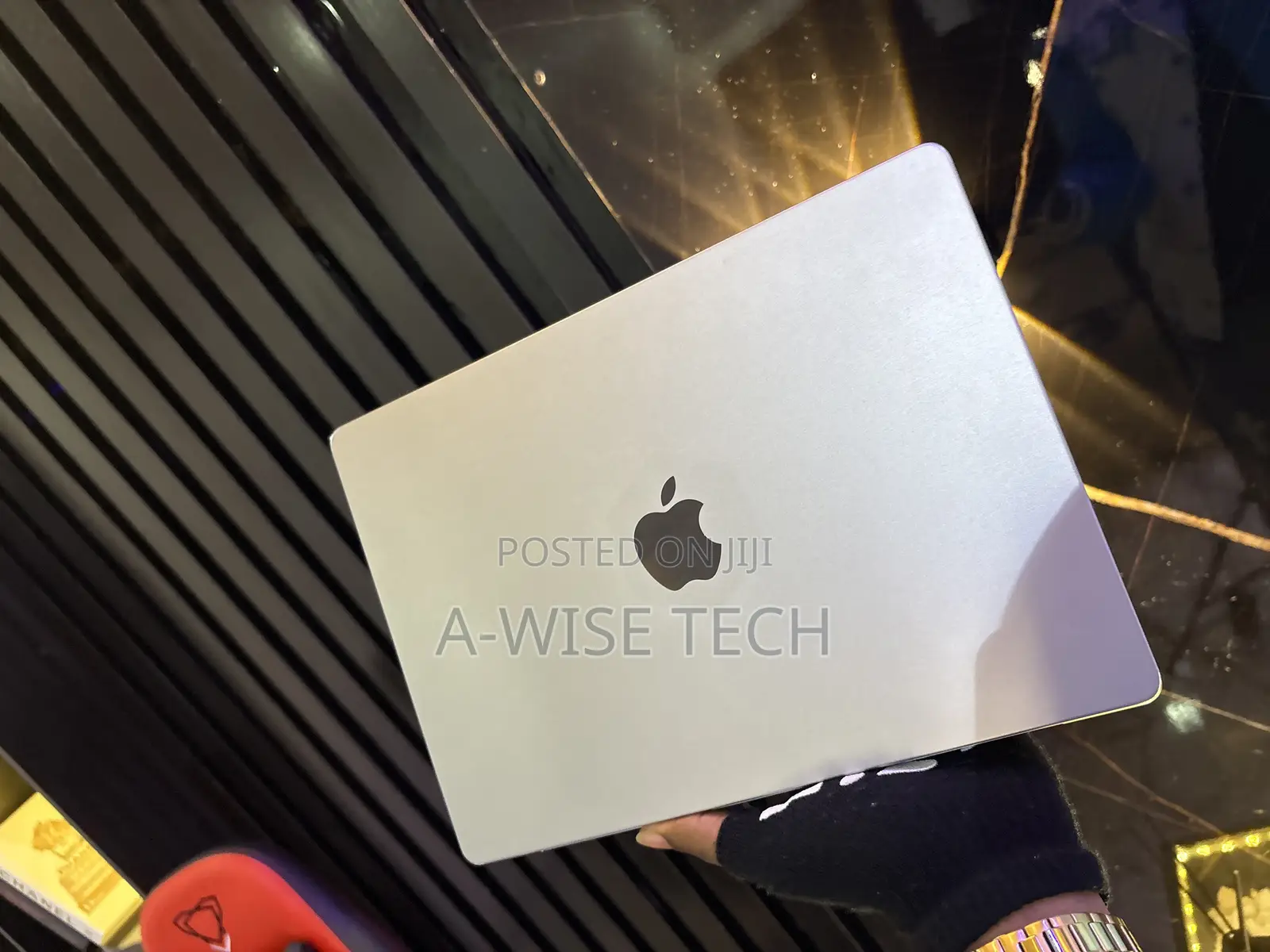 Laptop Apple MacBook Pro 2021 M1 16GB Apple M1 Pro SSD 512GB