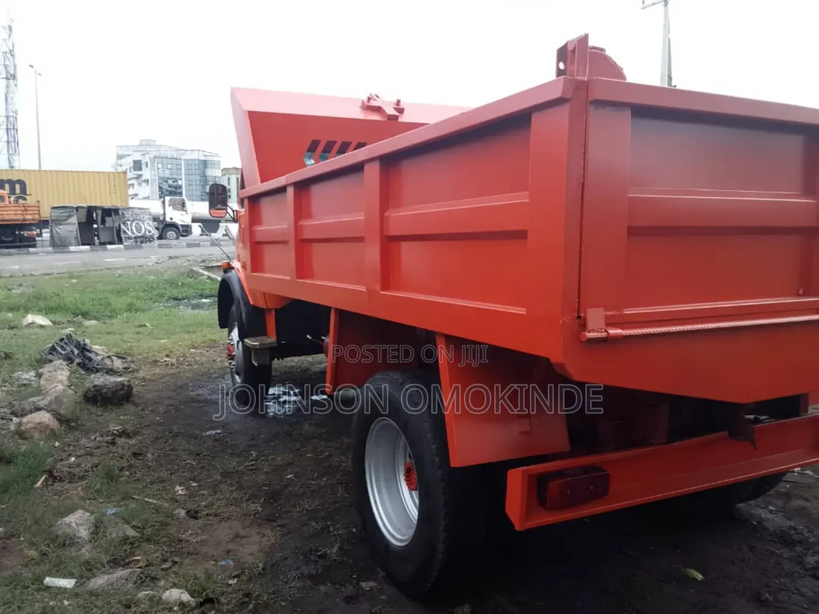 Mercedes Benz Tipper