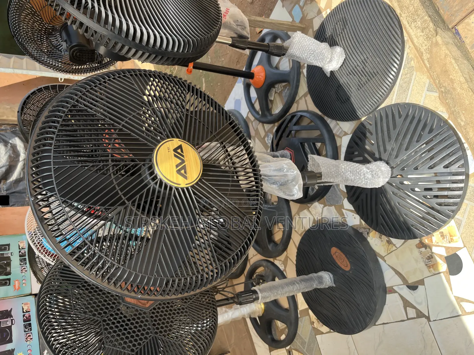 18” Original Ava Standing Fan
