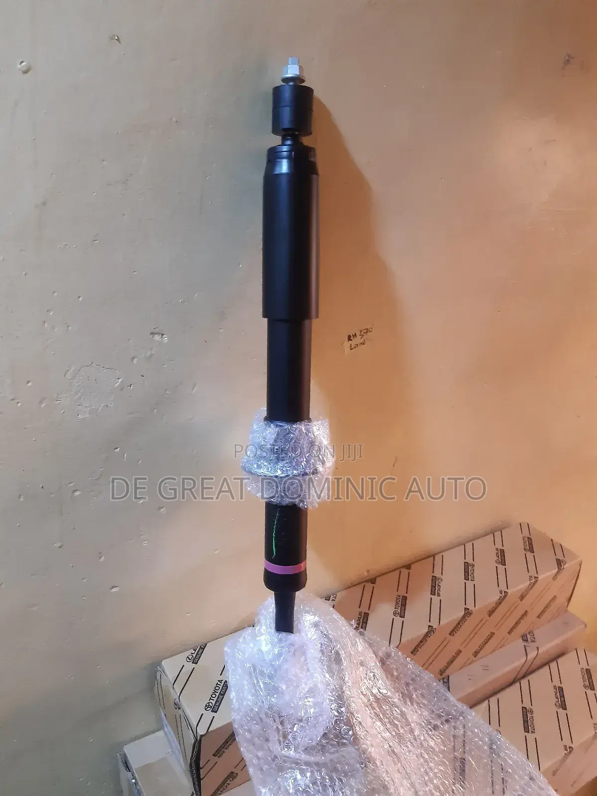 Original Front Shock for Toyota Hilux New Model