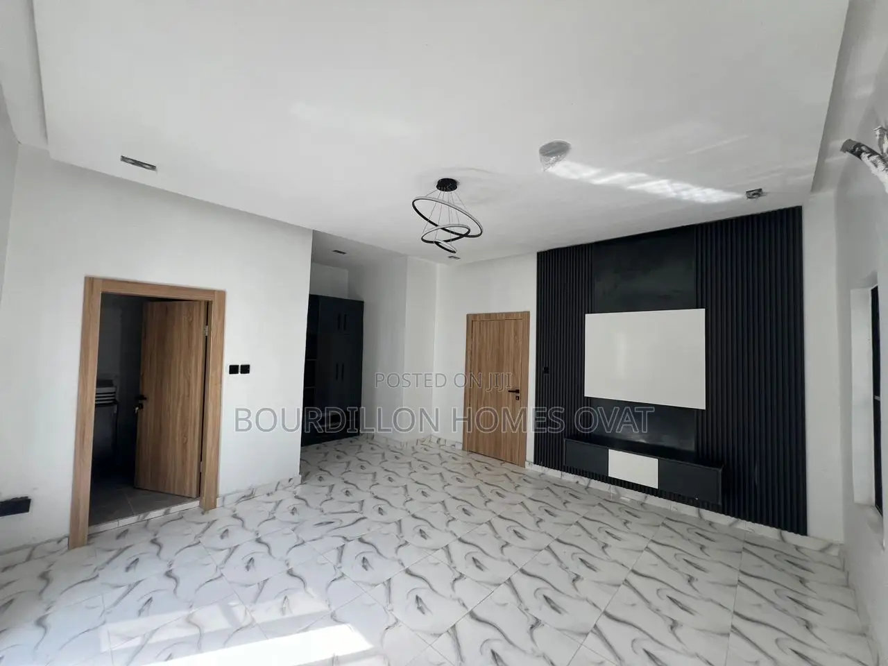4bdrm Duplex in Ikota for sale