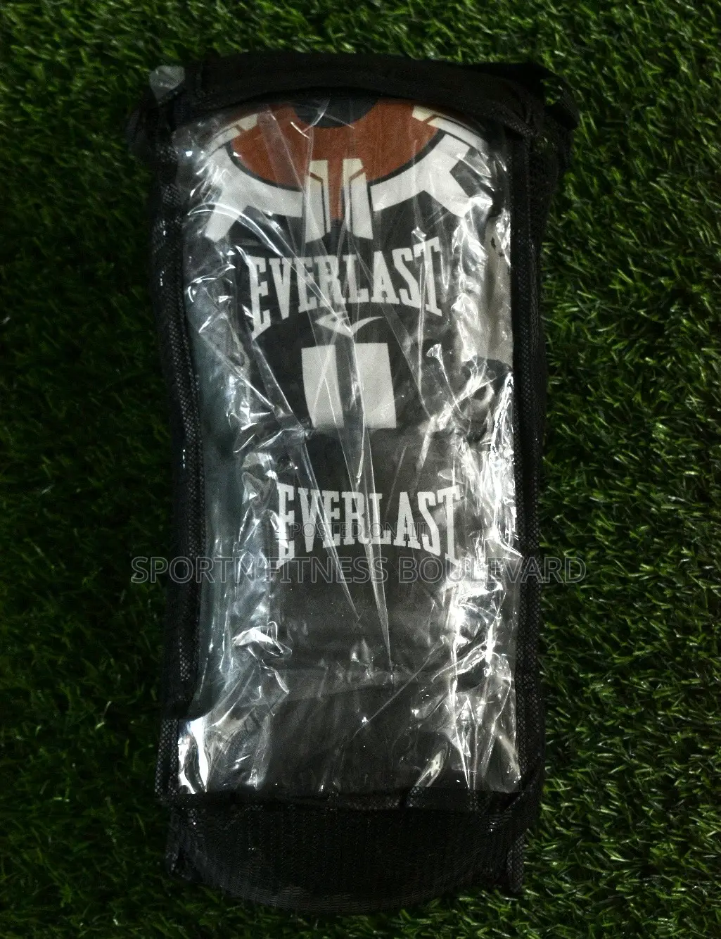 Solid Everlast Boxing Gloves