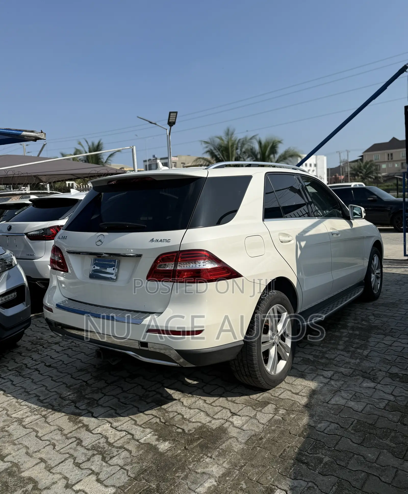 Mercedes-Benz M Class ML350 4MATIC 4dr SUV AWD (3.5L 6cyl 7A) 2014