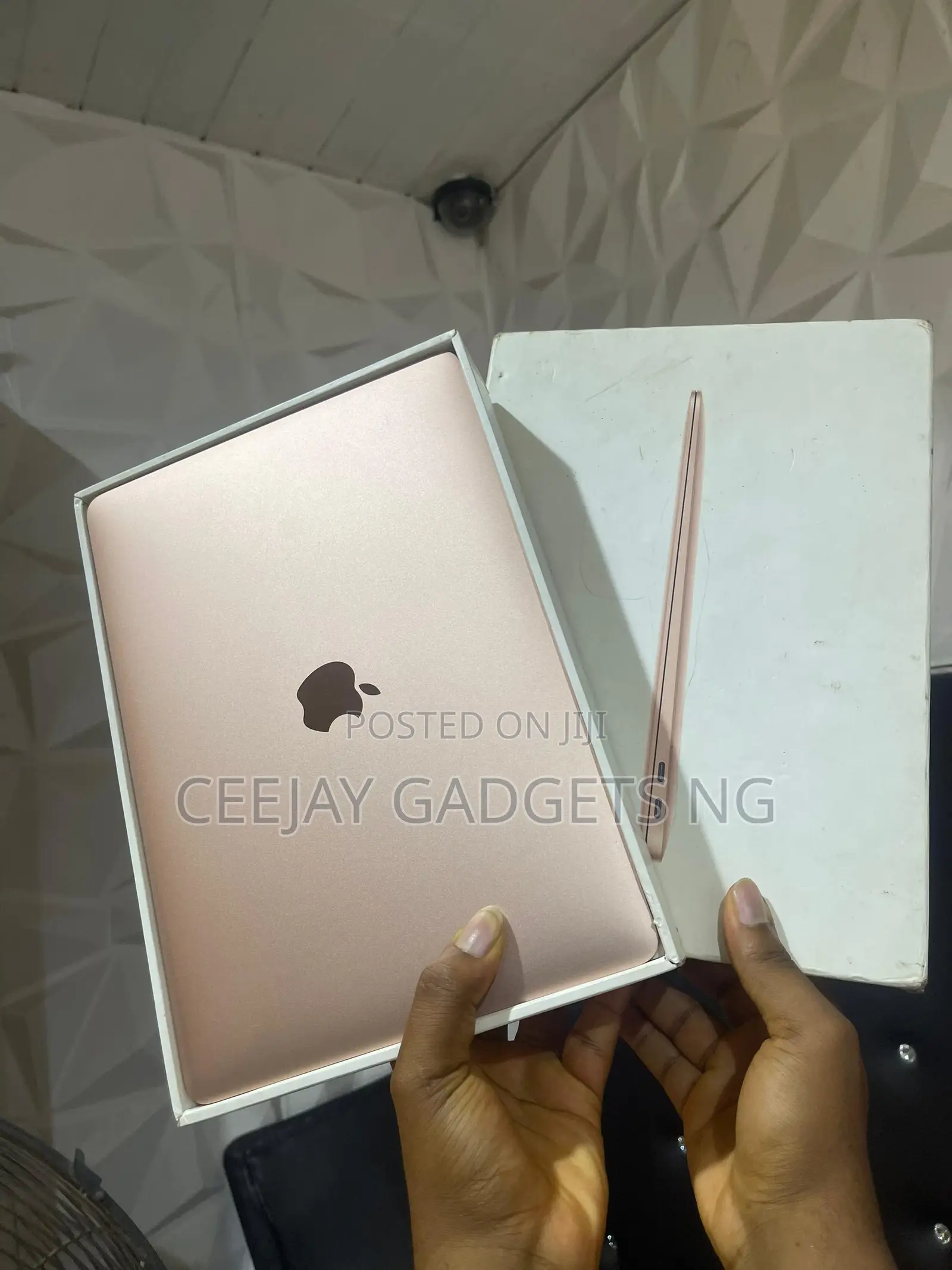 Laptop Apple MacBook Air 2020 M1 8GB Apple M1 SSD 256GB