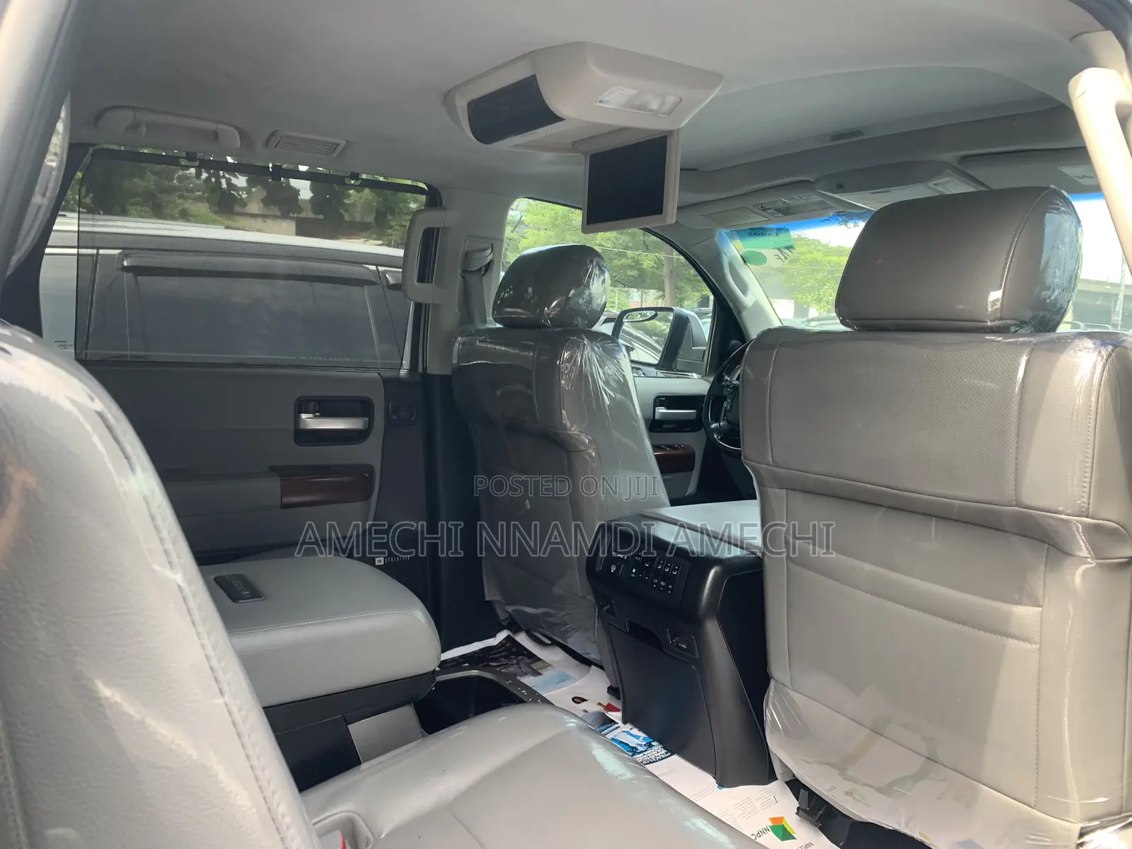 Toyota Sequoia Platinum 4dr SUV (5.7L 8cyl 6A) 2015 Silver